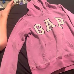 gap sweatshirt